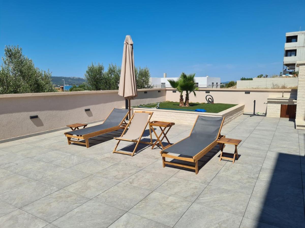 Apartment Rose Garden Sveti Filip i Jakov Eksteriør bilde