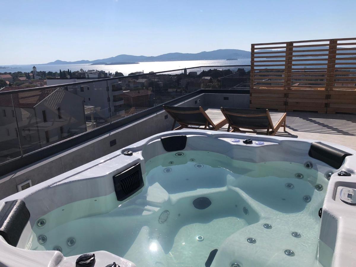 Apartment Rose Garden Sveti Filip i Jakov Eksteriør bilde