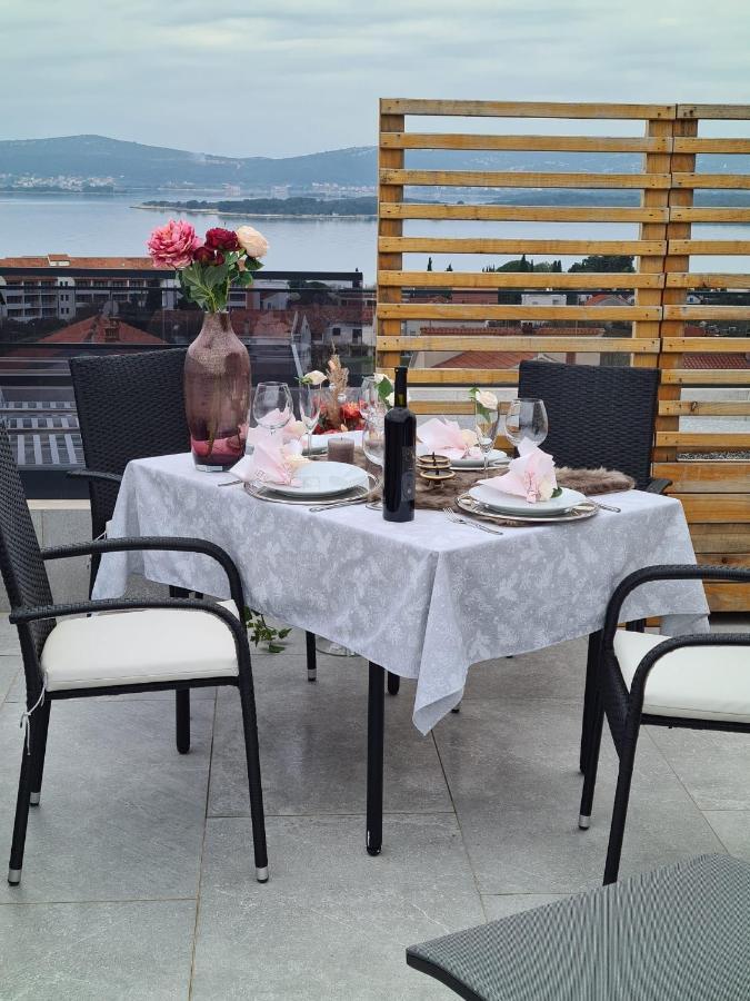 Apartment Rose Garden Sveti Filip i Jakov Eksteriør bilde